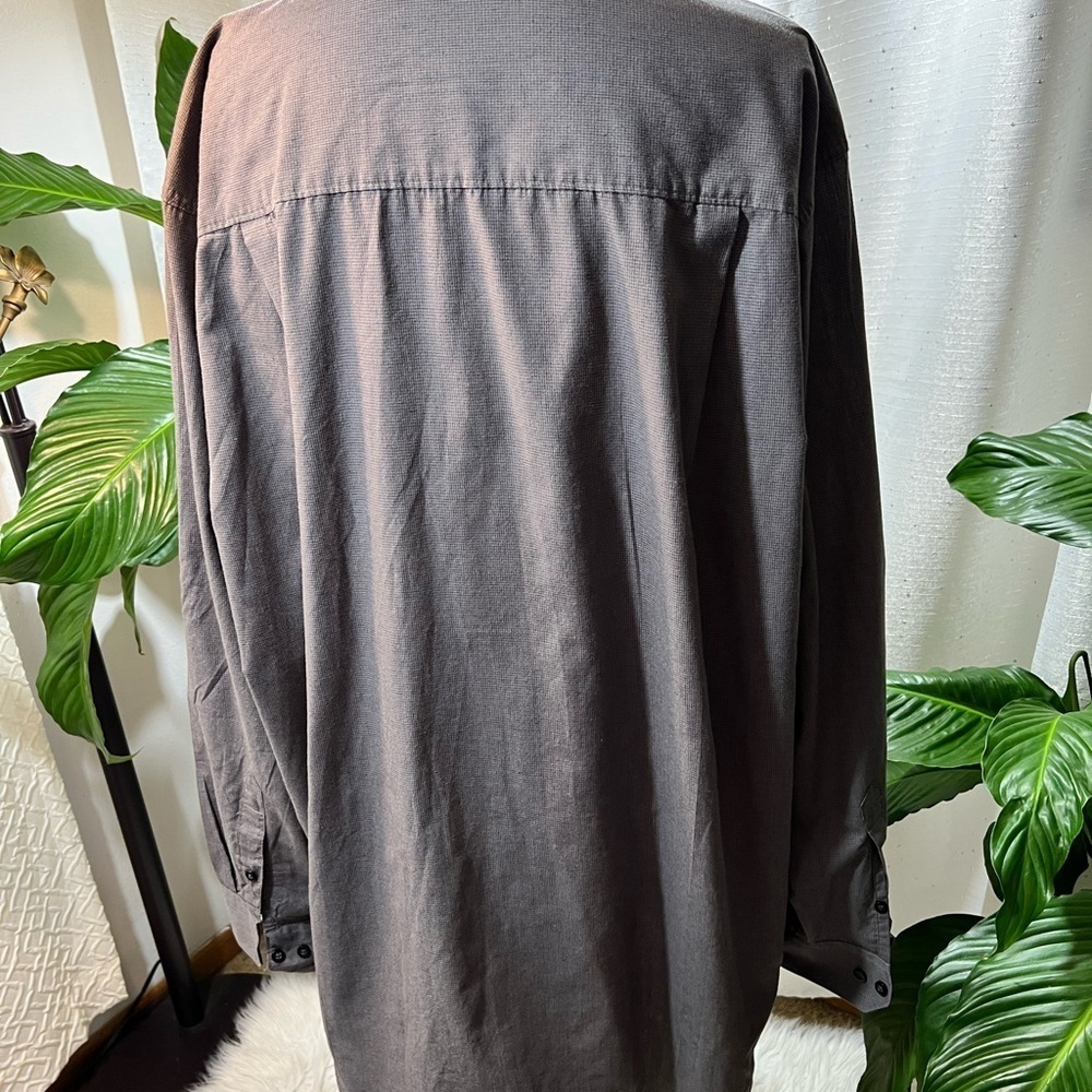 Axist button up - Picture 2 of 9